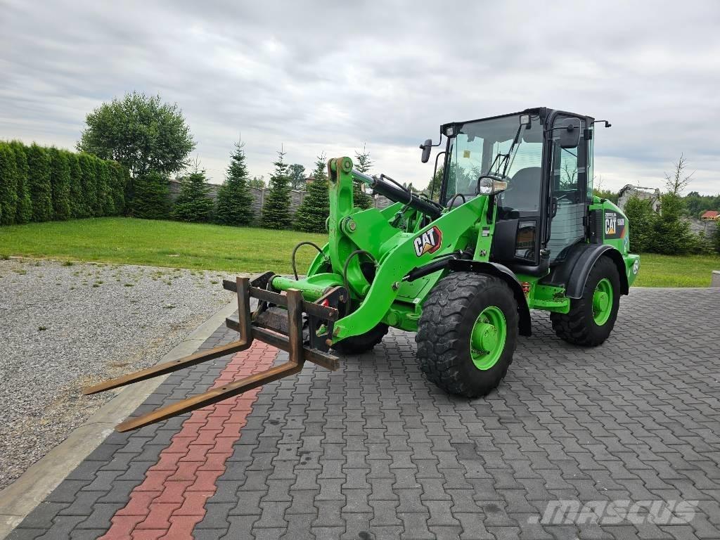 CAT 906 M  휠로우더