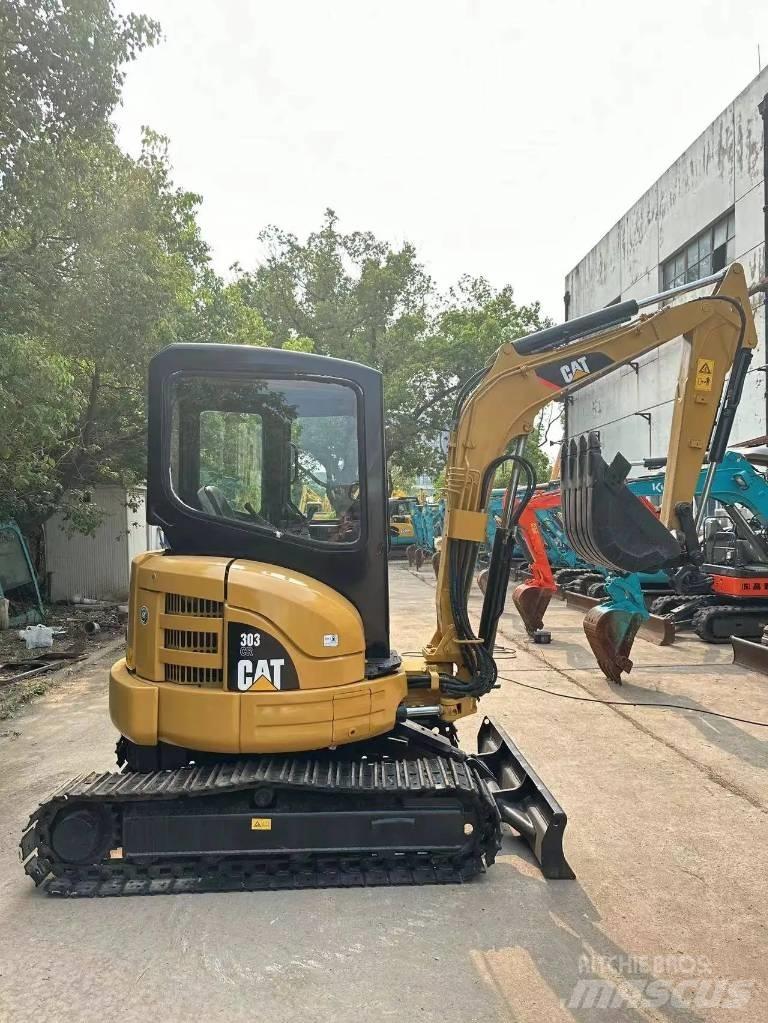 CAT 303 CR 소형 굴삭기 7톤 미만