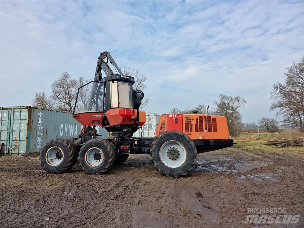 Valmet 911.3 원목 하베스터