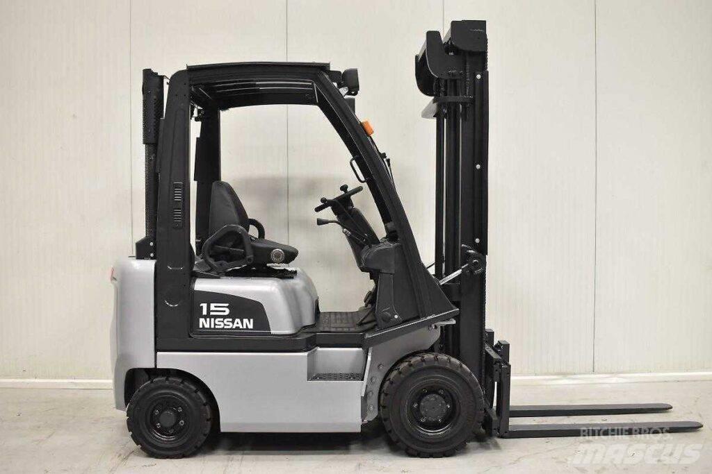 Nissan FD01A18Q 디젤 지게차