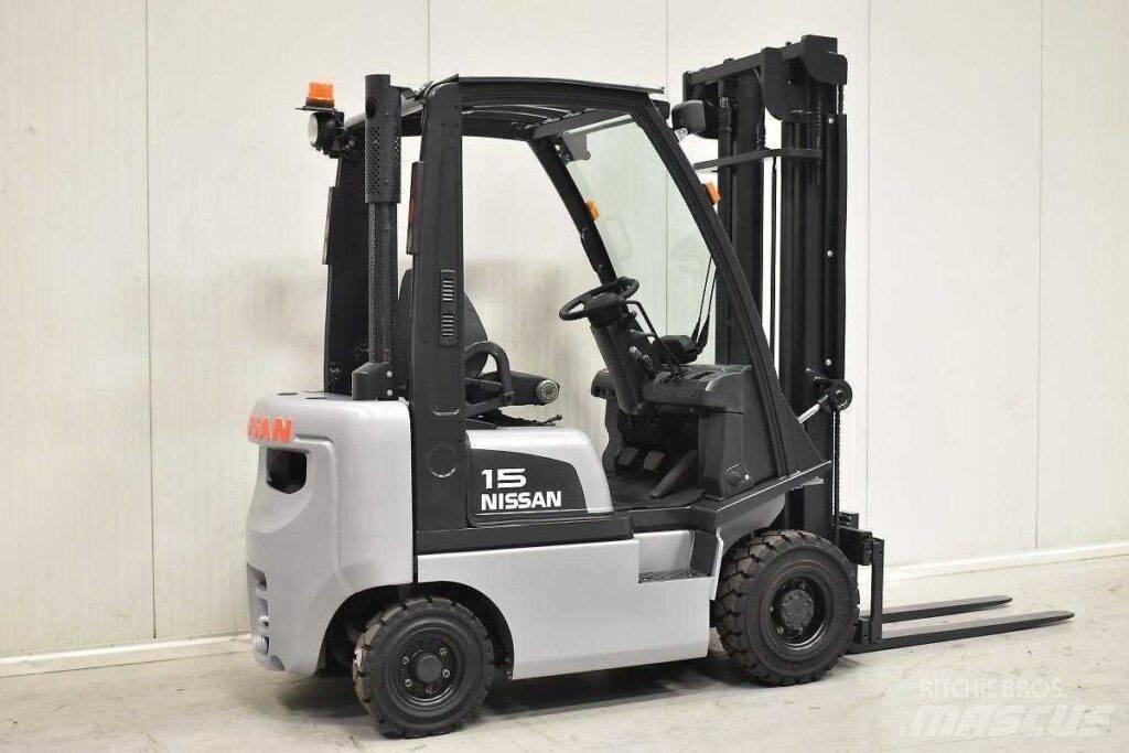 Nissan FD01A18Q 디젤 지게차