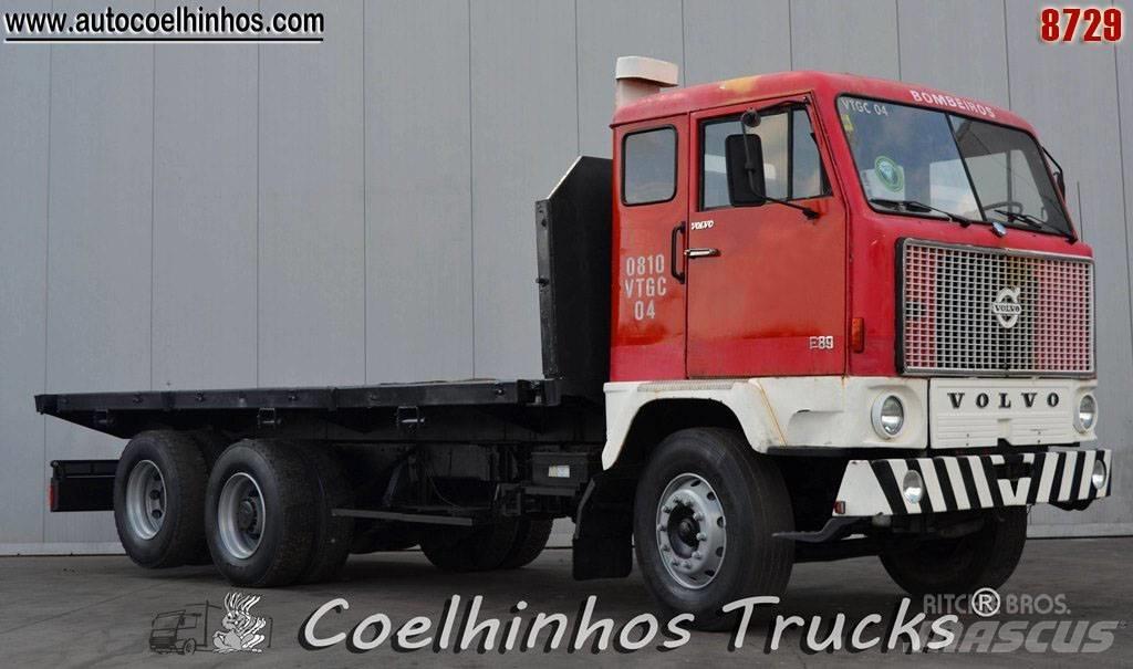 Volvo F89-42 (6x2) 플랫베드/드롭사이드 트럭