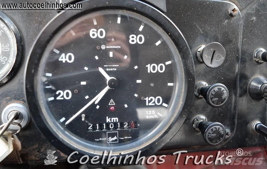 Volvo F89-42 (6x2) 플랫베드/드롭사이드 트럭