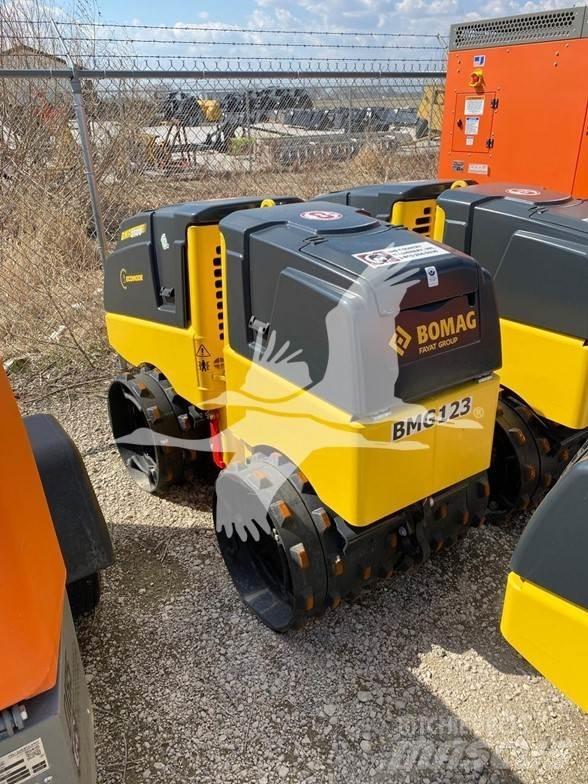 Bomag BMP8500 견인 진동 롤러