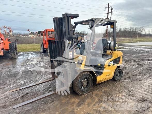 CAT P5000 디젤 지게차