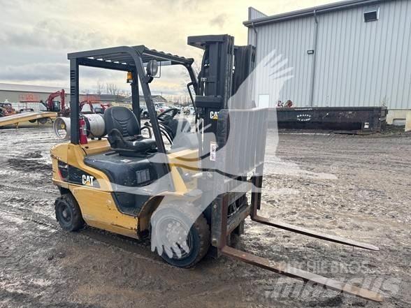 CAT P5000 디젤 지게차