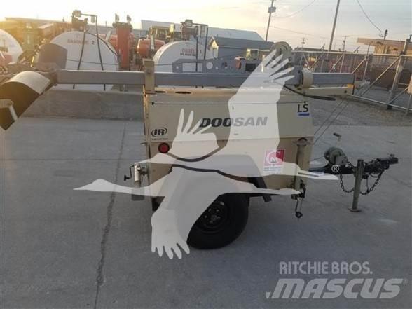 Doosan LS 조명타워