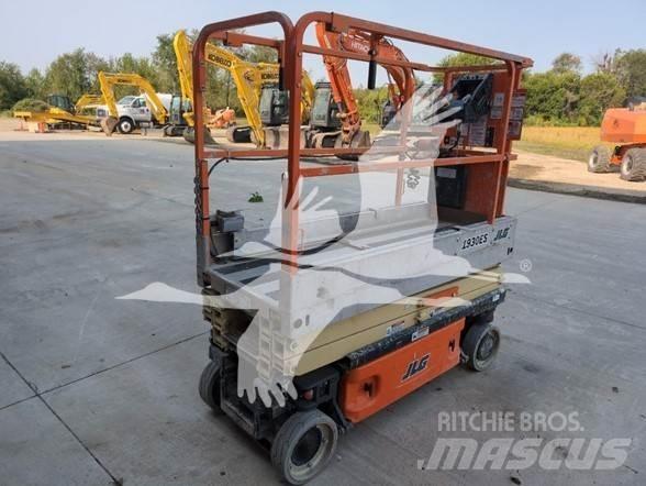 JLG 1930ES 가위형 리프트