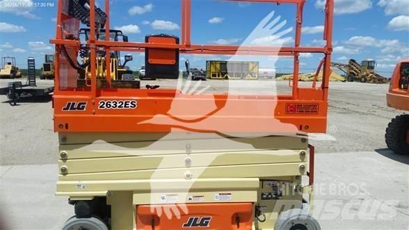 JLG 2632ES 가위형 리프트