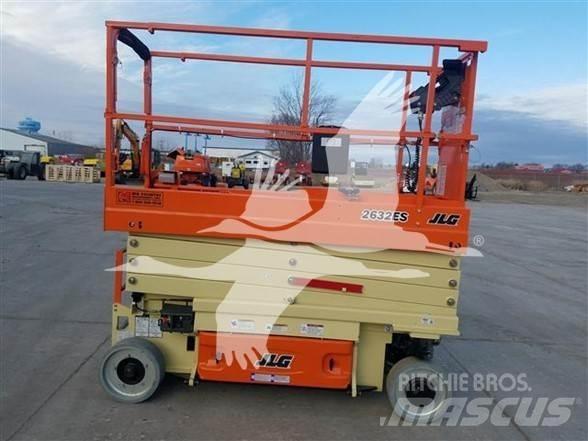 JLG 2632ES 가위형 리프트