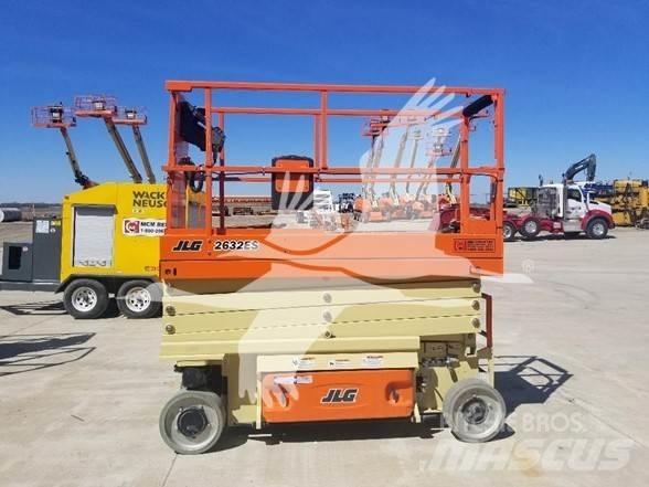 JLG 2632ES 가위형 리프트