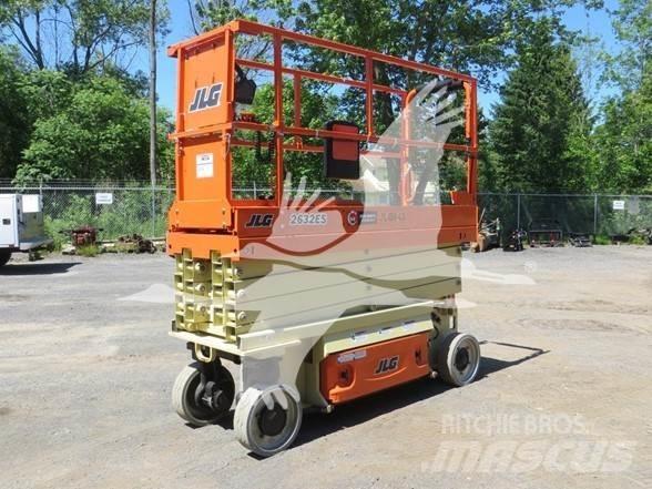 JLG 2632ES 가위형 리프트