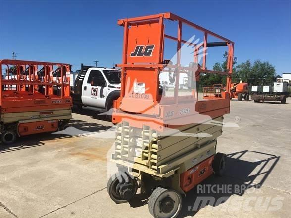 JLG 2632ES 가위형 리프트