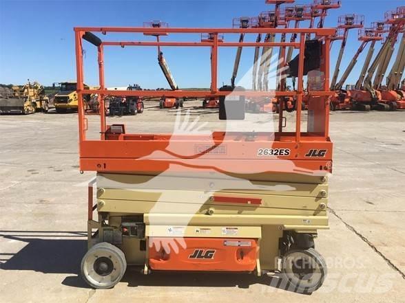 JLG 2632ES 가위형 리프트