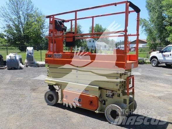 JLG 2632ES 가위형 리프트