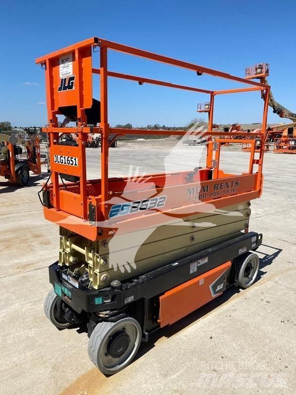 JLG 2632ES 가위형 리프트