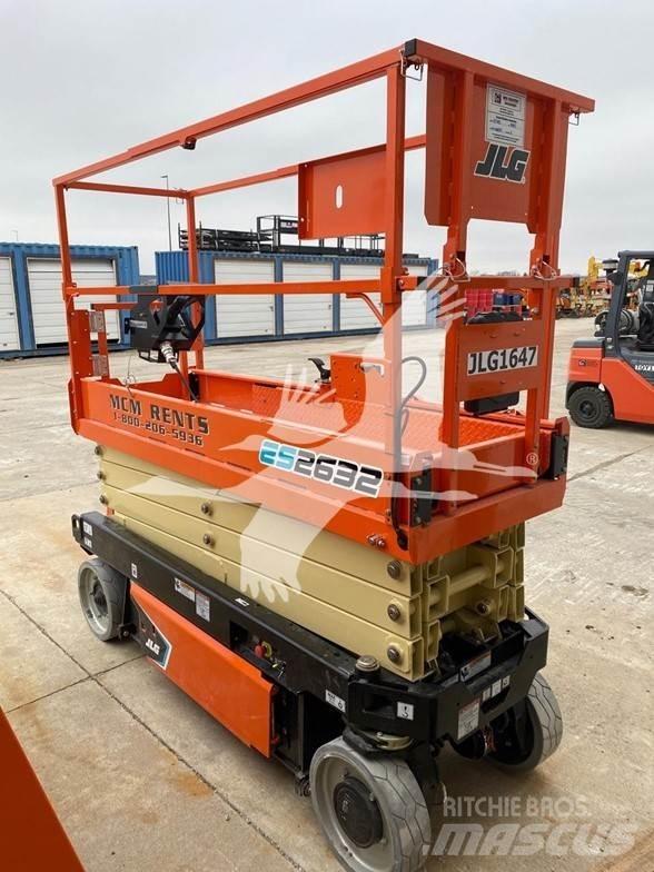 JLG 2632ES 가위형 리프트
