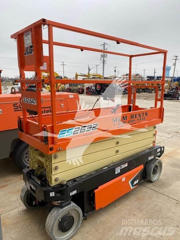 JLG 2632ES 가위형 리프트