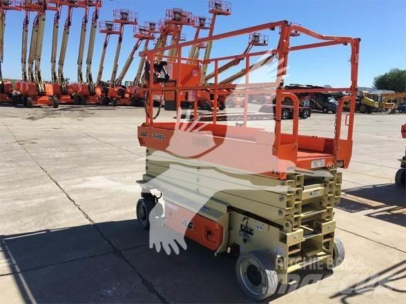 JLG 2646ES 가위형 리프트