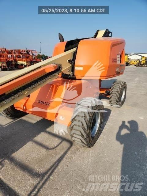JLG 400S 견인식 전동이동 리프트