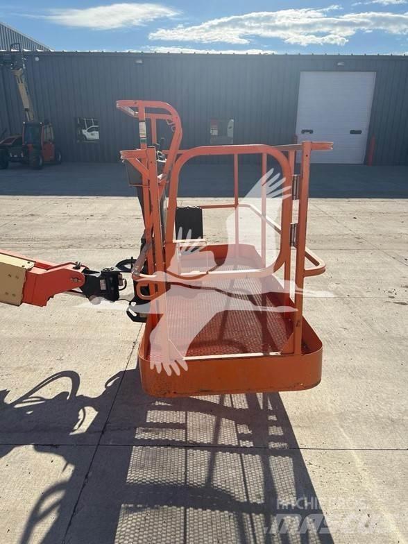 JLG 400S 견인식 전동이동 리프트