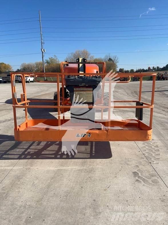 JLG 400S 견인식 전동이동 리프트