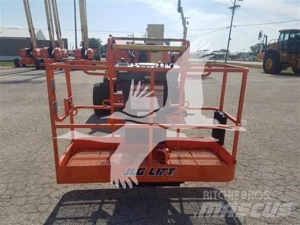 JLG 450AJ 관절형 전동이동 리프트