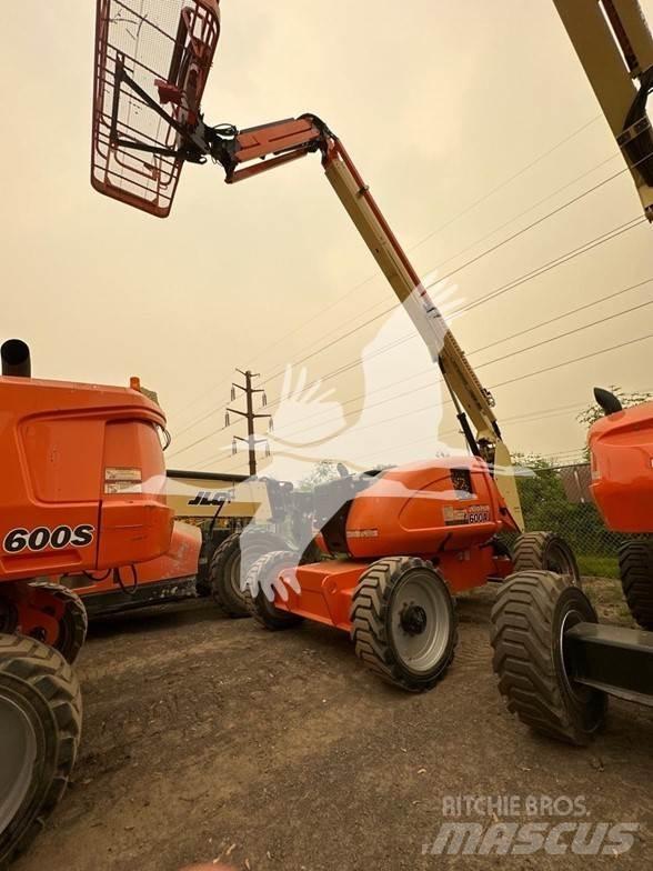 JLG 600AJ 관절형 전동이동 리프트