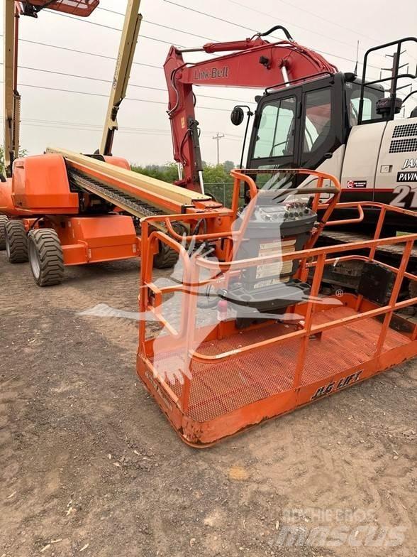 JLG 600S 견인식 전동이동 리프트