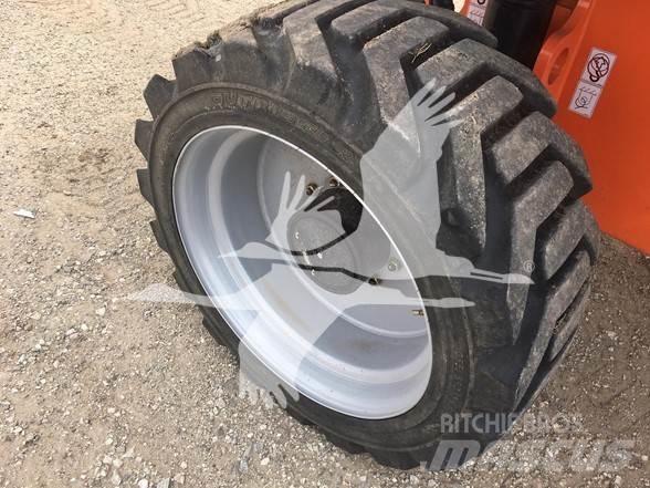 JLG 660SJ 견인식 전동이동 리프트