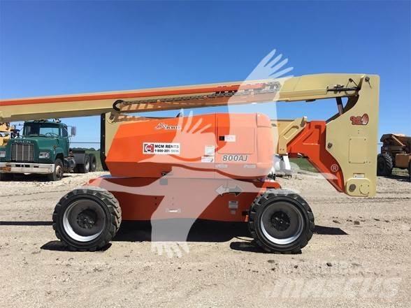 JLG 800AJ 관절형 전동이동 리프트