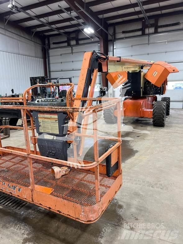 JLG 800AJ 관절형 전동이동 리프트