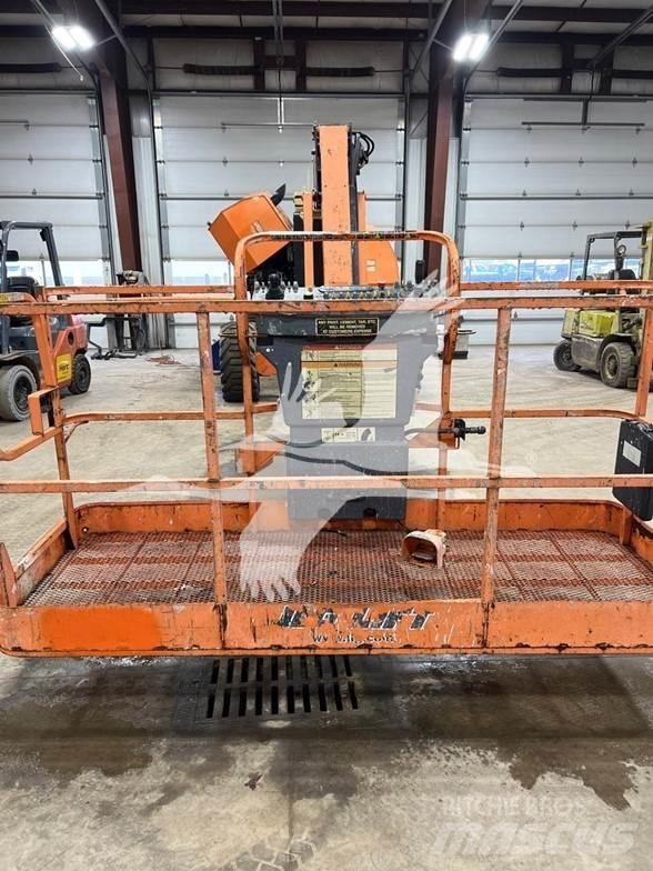 JLG 800AJ 관절형 전동이동 리프트