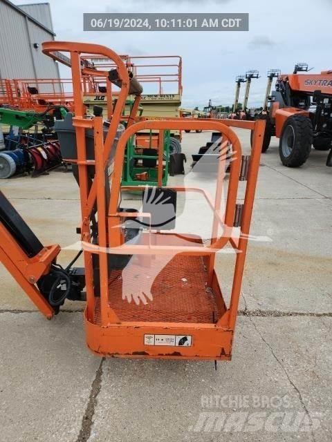 JLG E300AJP 관절형 전동이동 리프트