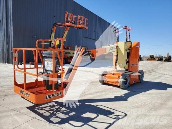 JLG E300AJP 관절형 전동이동 리프트