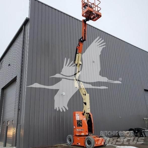 JLG E300AJP 관절형 전동이동 리프트
