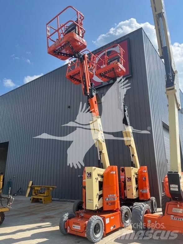 JLG E300AJP 관절형 전동이동 리프트