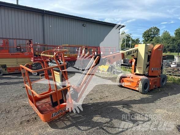 JLG E300AJP 관절형 전동이동 리프트