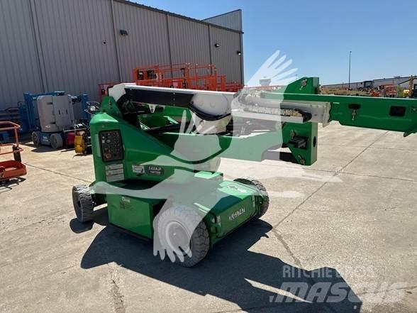 JLG E400AJPN 관절형 전동이동 리프트