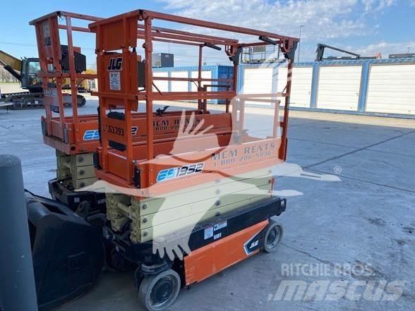 JLG ES1932 가위형 리프트