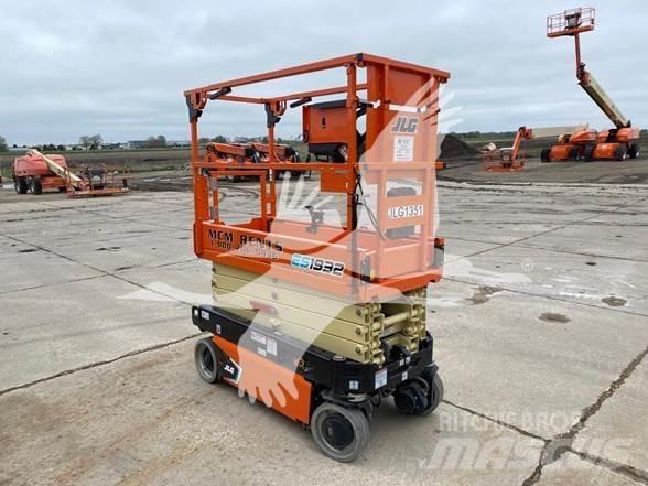 JLG ES1932 가위형 리프트