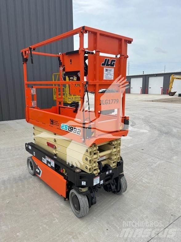 JLG ES1932 가위형 리프트