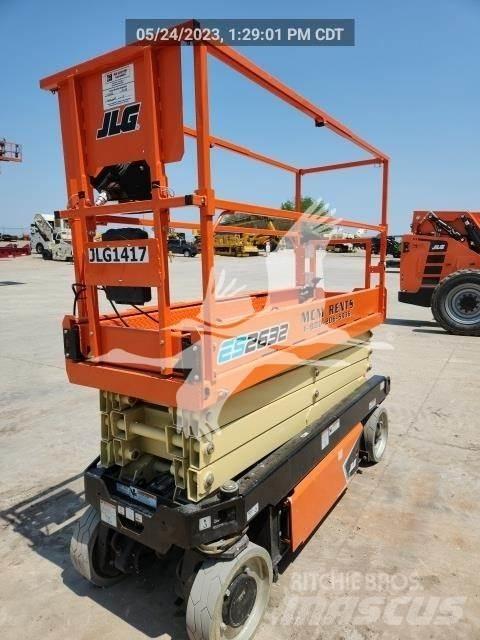 JLG ES2632 가위형 리프트
