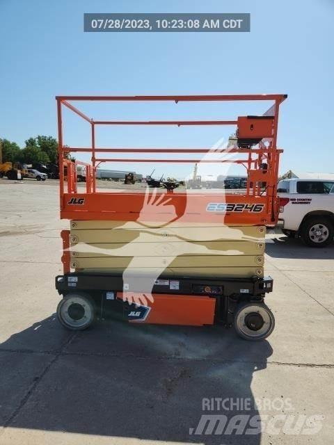 JLG ES3246 가위형 리프트