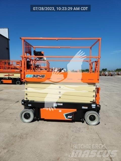 JLG ES3246 가위형 리프트