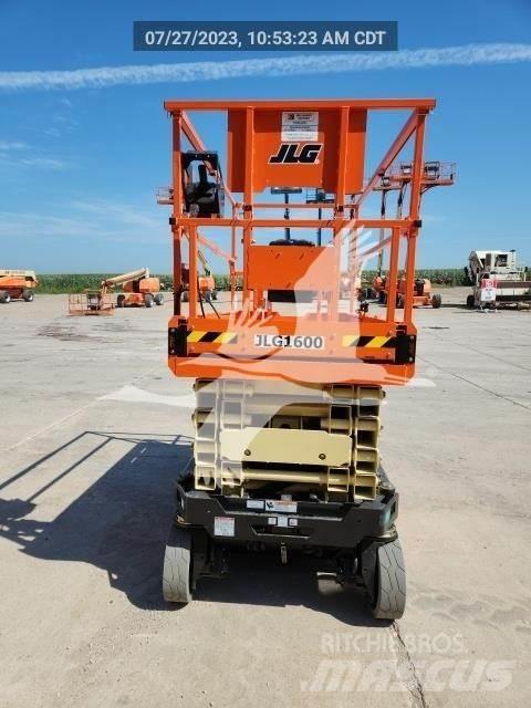JLG ES3246 가위형 리프트