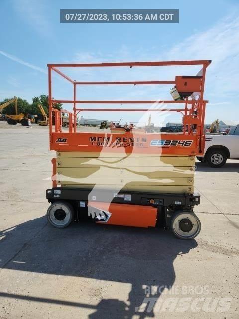JLG ES3246 가위형 리프트