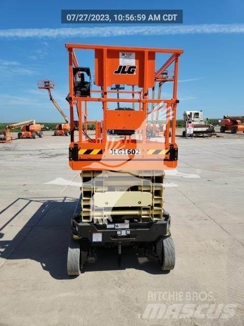 JLG ES3246 가위형 리프트