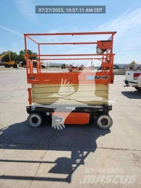 JLG ES3246 가위형 리프트