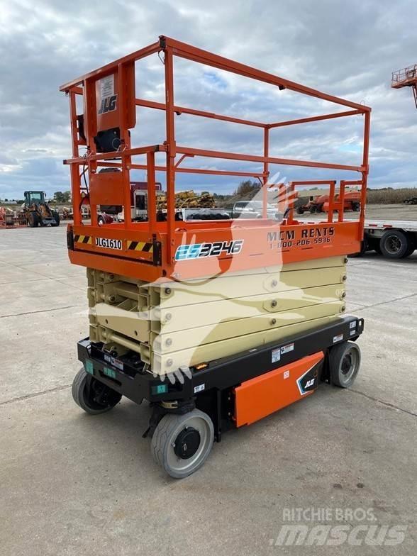 JLG ES3246 가위형 리프트
